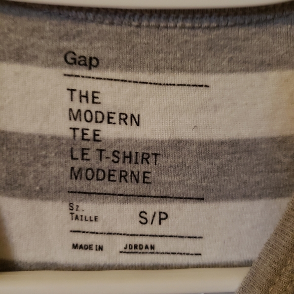 Gap Striped Grey & White Modern Tee - Picture 3 of 4